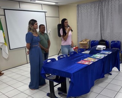 PEDRO AVELINO/RN: PREFEITA DIZ QUE O ENSINO DE INGLÊS ERA SONHO DISTANTE NA REDE MUNICIPAL