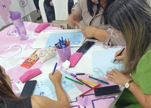 Uso do inglês nas mídias digitais na educação é destaque da formação em Maribondo